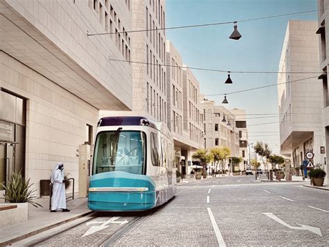 Your guide to public transportation in Qatar: how to get around